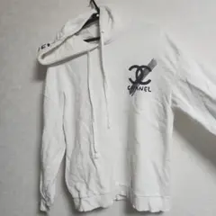 CHANEL ホワイト フード付きパーカー