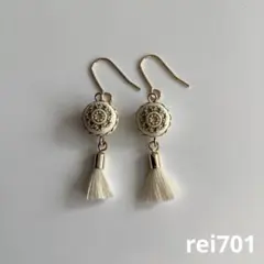 No.178 シンプル　タッセル×ドイツビーズ　アンティーク　ピアス　イヤリング