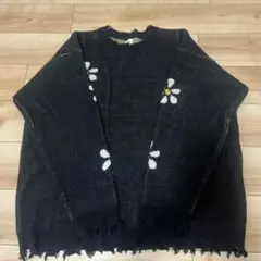 Revo. フラワー刺繍 ブラックニットのサムネイル
