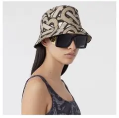 Item thumbnail for item 0ec4572a-a1b8-4661-87a9-d2294e32393a