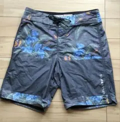 BILLABONG ビラボン　サーフパンツ　海パン　サーフィン　ショートパンツ