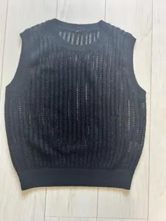 ユニクロUNIQLO ブラック ノースリーブニット