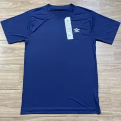 【新品タグ付】umbro アンブロ 半袖 Tシャツ ロゴプリント L ネイビーのサムネイル