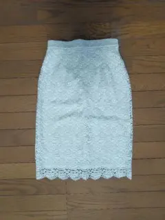 UNIQLO　レースタイトスカート　ホワイト　S