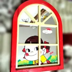 ペコちゃん 窓型デコレーション鏡 ペコちゃん 窓型デコレーション鏡 - メルカリ