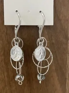 シルバーコインフープピアス