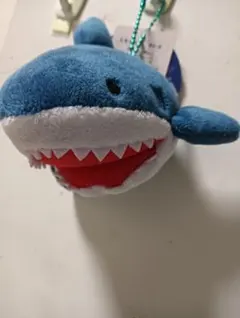 新品未使用　タグ付　シャークヘッド　マスコット