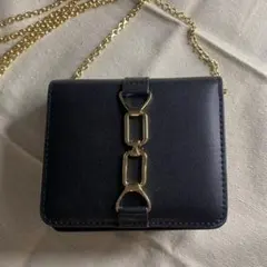 CHARLES & KEITH ショルダーウォレット
