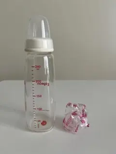 スリムタイプ　哺乳びん（耐熱ガラス製・シリコーンゴム製乳首付）　240ml