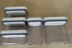OXO旧型　プラスチック食品保存容器 5個セットのサムネイル