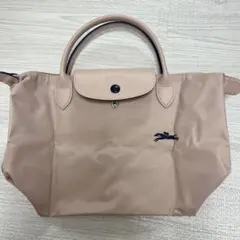 Item thumbnail for item cb9e55e3-ce78-4bb6-a85c-8ca292dfc7a8