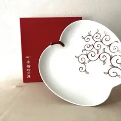 Item thumbnail for item b785f952-5c39-4eb8-b5b8-1e120eab36d8