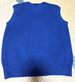 UNIQLO青いニットベスト Mサイズ アクリル100%
