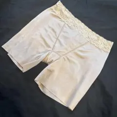 Item thumbnail for item 4aefceb9-43ba-4ee5-8acb-26069d6e5432