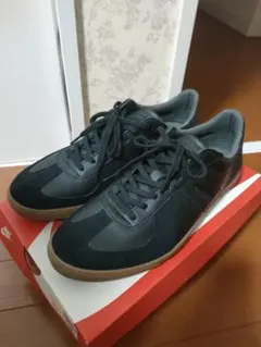 試着のみ　mobus　モーブス　NURNBERG　ジャーマントレーナー　43