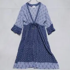 ディスコート 総柄 Vネック 七分袖 ワンピース (F) レーヨン