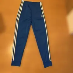 アディダス　ジャージパンツ