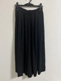 ユニクロ　ドレープイージースカンツ　Mサイズ