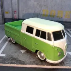 Item thumbnail for item 137cb904-6b4b-4883-bc9a-3f476acb49cf