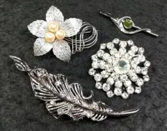 ジルコニア パール他 お洒落なデザイン ブローチ ４点 #1580-16