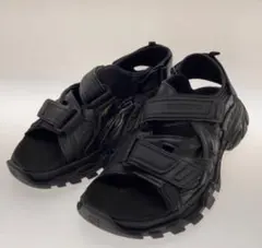 2025年最新】balenciaga track サンダルの人気アイテム - メルカリ