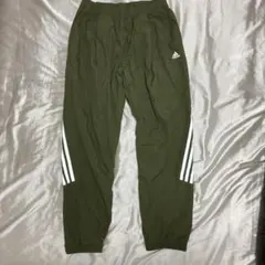 【試着のみ】adidas ナイロンパンツ　グリーン