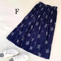 ロングスカート　プリーツスカート　　フレア　花柄　ウエストゴム　ネイビー
