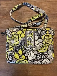 Vera Braddleyのショルダーバッグ