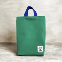 남아용 손잡이가 달린 퀼트 그린 내부 포켓 태블릿 케이스