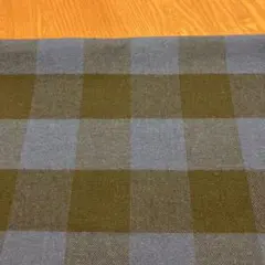 先染め生地（黒×濃青のブロックチェック柄ツイル)