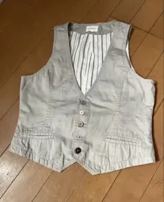 ロベピクニック　ベージュ　Vネック ベスト