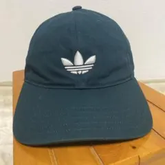 adidas キャップ トレフォイル刺繍 ダークグリーンのサムネイル