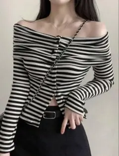 即日発送　今期　新品未使用　オフショルダー　長袖ストライプトップス　ボーダー