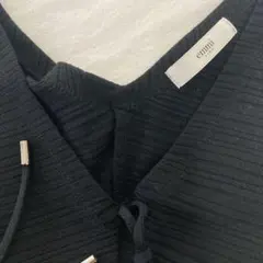 emmi ブラック Ｖネックオールインワンサロペット