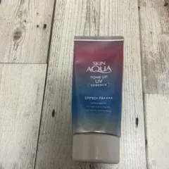 SKIN AQUA トーンアップ UV エッセンス SPF50+ PA++++のサムネイル