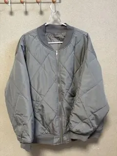 ＢＬＵＥＳＴＲＩＶＥ　ジャンバー