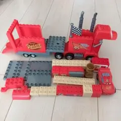 Cars 95 Lightning McQueen トレーラーセット