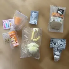 サンリオ　ガチャガチャ　クロミ＆ポムポムプリンセット　4点