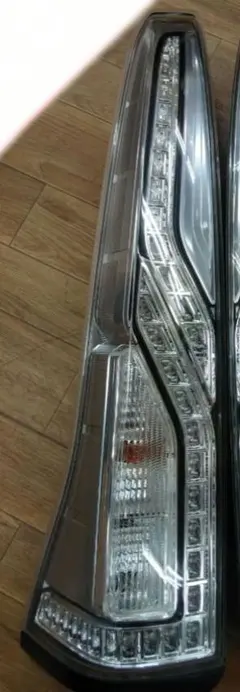 92-2109★美品 後期 LED C26 セレナ★右テールライト KOITO 220-23682★純正 日産 ユニット ライダー/ハイウェイスター 2025年最新C26 セレナ 後期 テールの人気アイテム - メルカリ