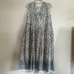 ノースリーブ　ワンピース