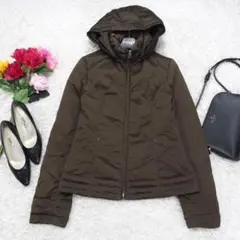 フード付きダウンジャケット ダウンジャケット