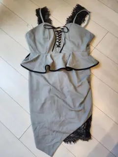 Tika グレー XL ペプラムドレス