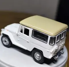 ランドクルーザー カプセルトイFJ-40 ホワイト