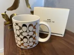 新品未使用 COACH ゴールドロゴ マグカップ BOX付き