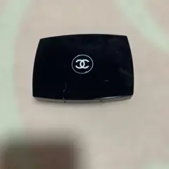 CHANEL ファンデーションのケース