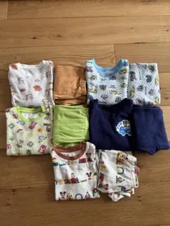 ユニクロ100cm ベビーパジャマ