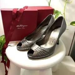 Salvatore Ferragamo フェラガモ オープントゥ　ガンチーニのサムネイル