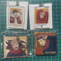 呪術廻戦　虎杖悠仁　缶バッジ・アクリルキーホルダー