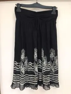 STRADIVARIUS プリーツスカート