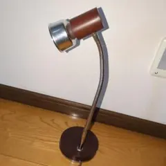 フレキシブルアームデスクライト ブラウン・シルバー